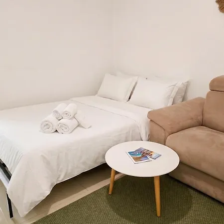 Cocon Bord De Mer, Elegant With Ac And Parking And Wifi דירה
