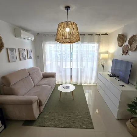 Cocon Bord De Mer, Elegant With Ac And Parking And Wifi דירה לה לבאנדו